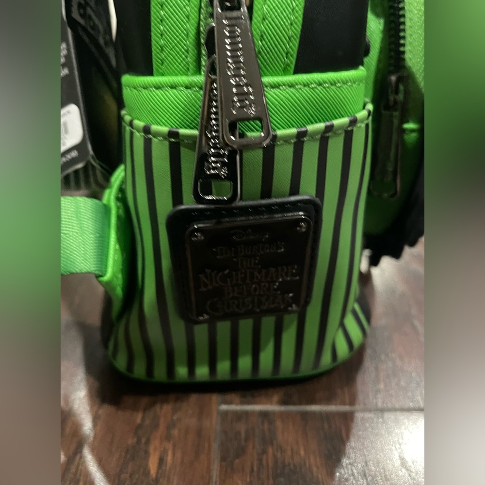 Loungefly Disney The Nightmare Before Christmas Jack Skellington Wreath Backpack - Picture 9 of 10